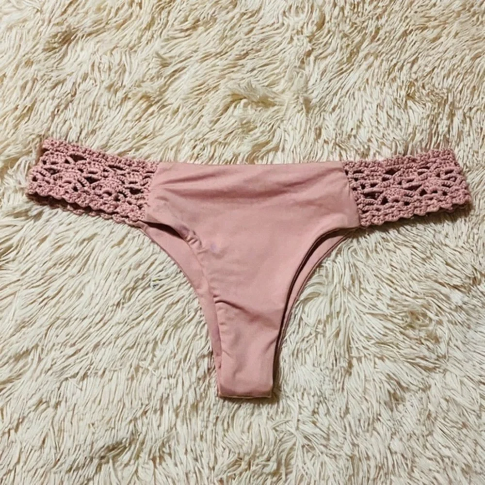 Frankie’s bikini